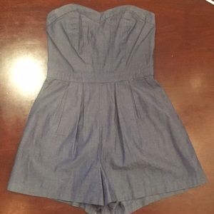 Strapless denim romper with pockets